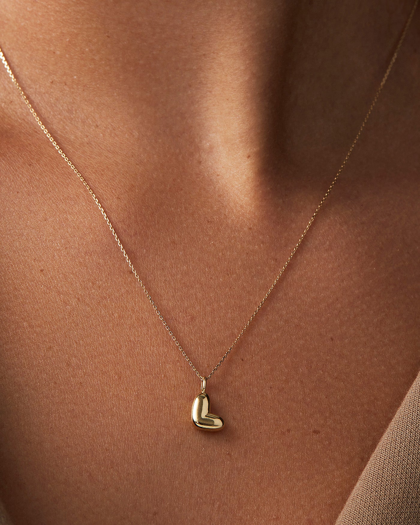 14K Gold Bubble Letter Necklace - L