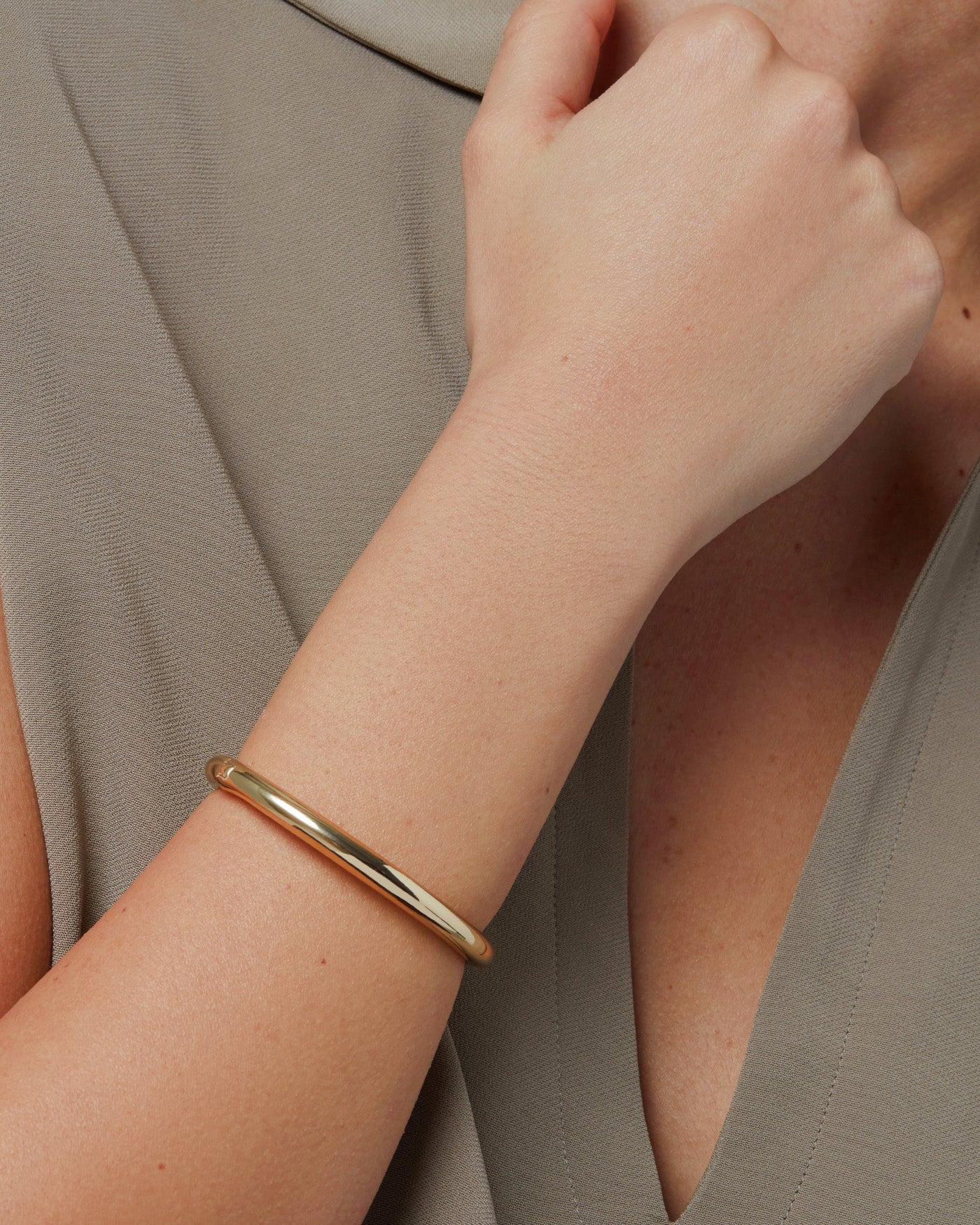 Jenny Bird Gia Gold Waterproof Hinged Bangle Bracelet For Women