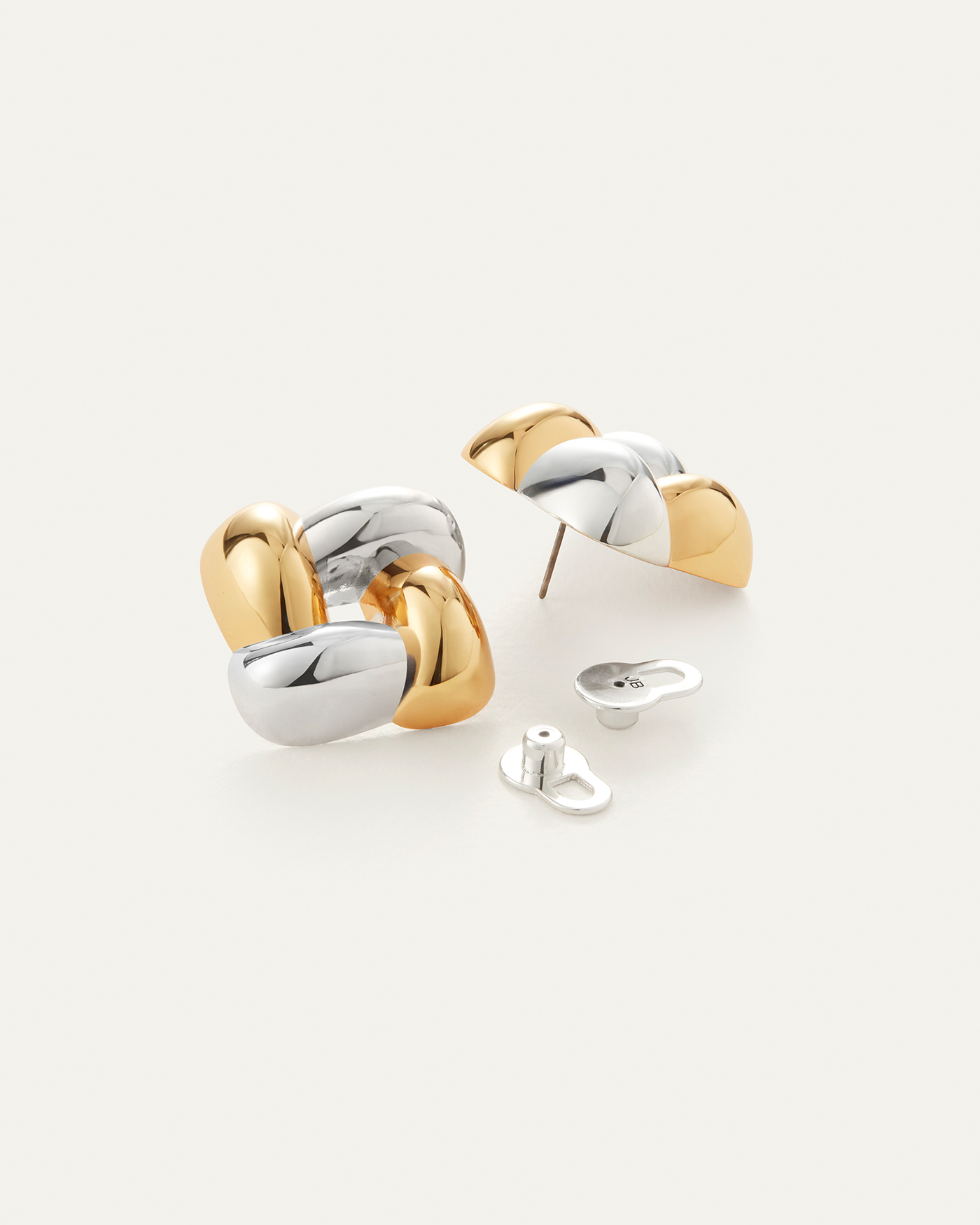 Medium Woven Square Earrings