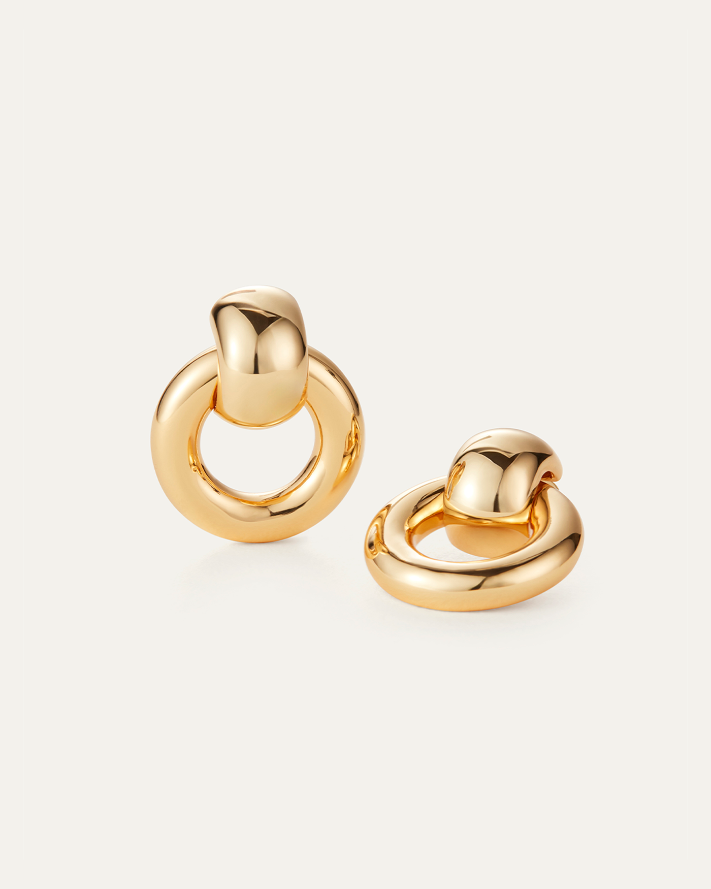 【JENNY BIRD】 ドアノッカーピアス Mega Faye Knockers Mega Faye Knockers | Gold Door Knocker Earrings | JENNY BIRD