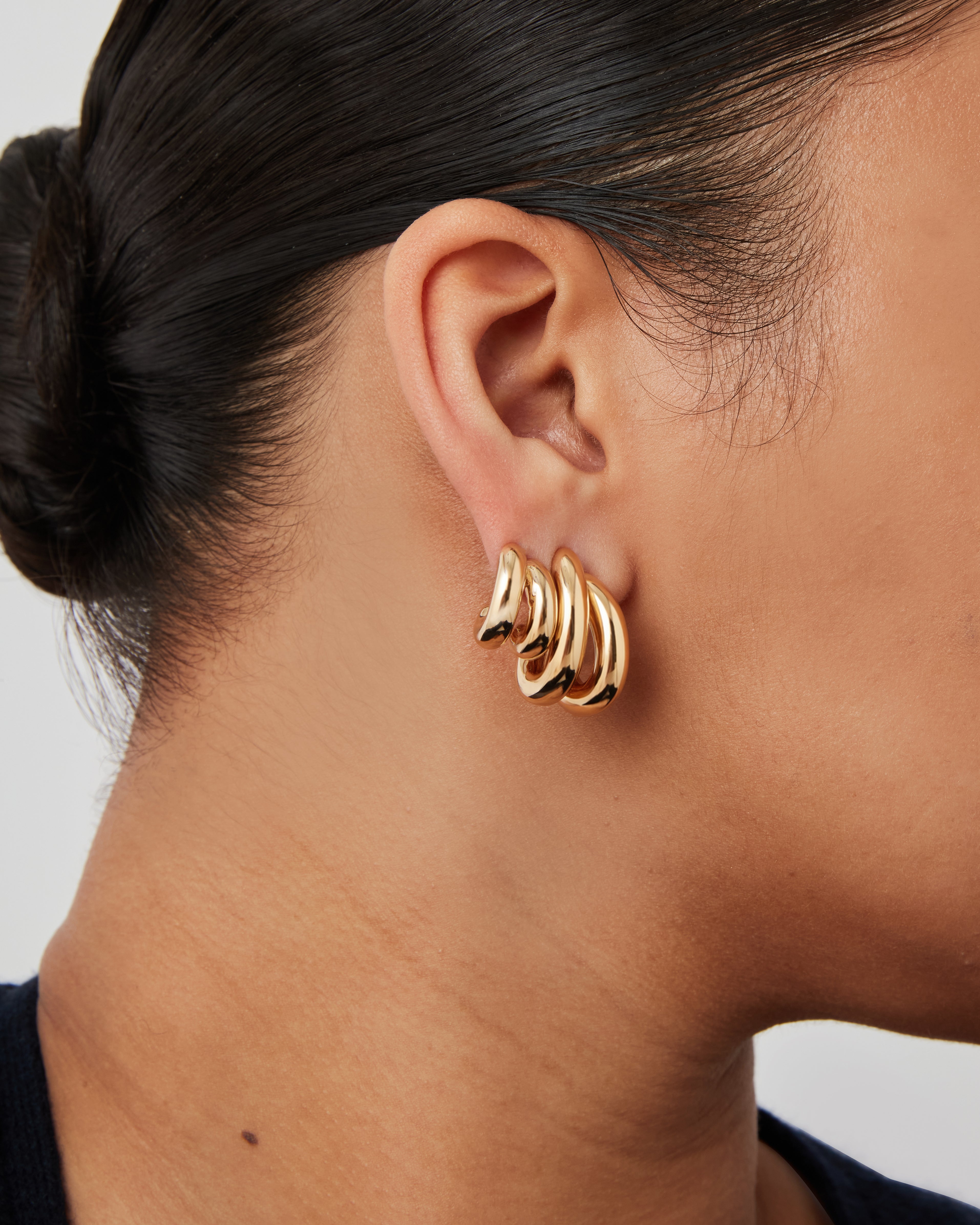 Florence Gold Double Hoop Earrings | JENNY BIRD