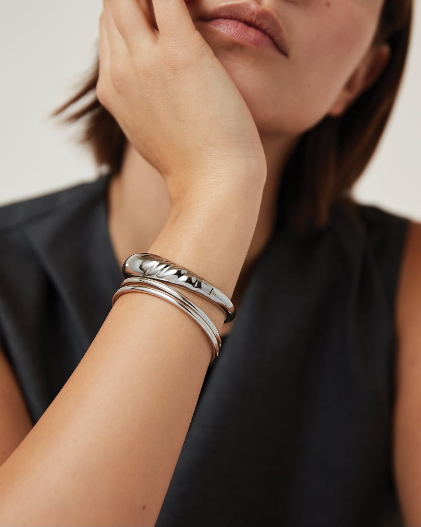 タンフール UNKNOWN. BANGLE Nelle Bangle | Silver Waterproof Bangle Bracelet | JENNY BIRD