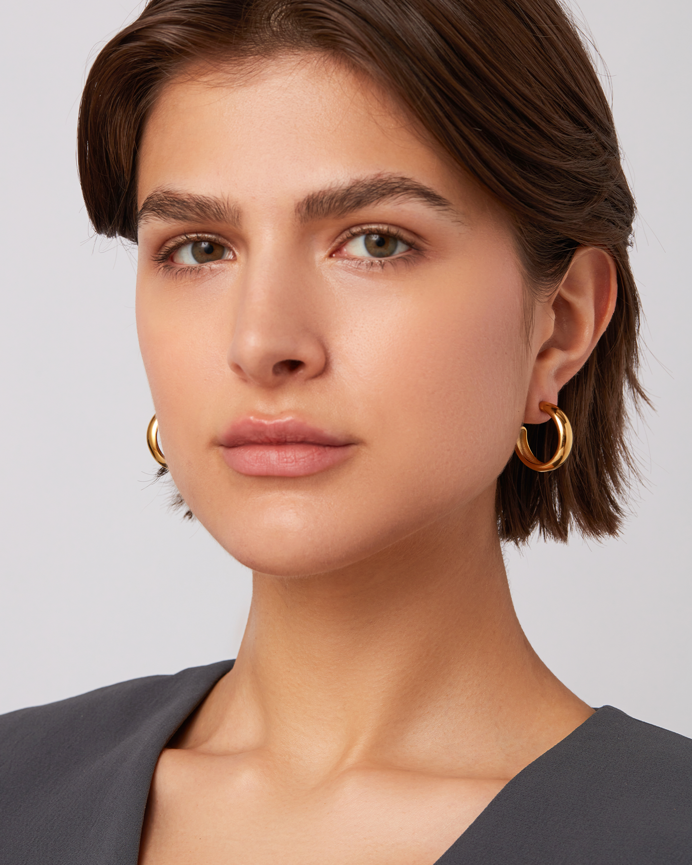 Staple Hoop Earrings - Medium