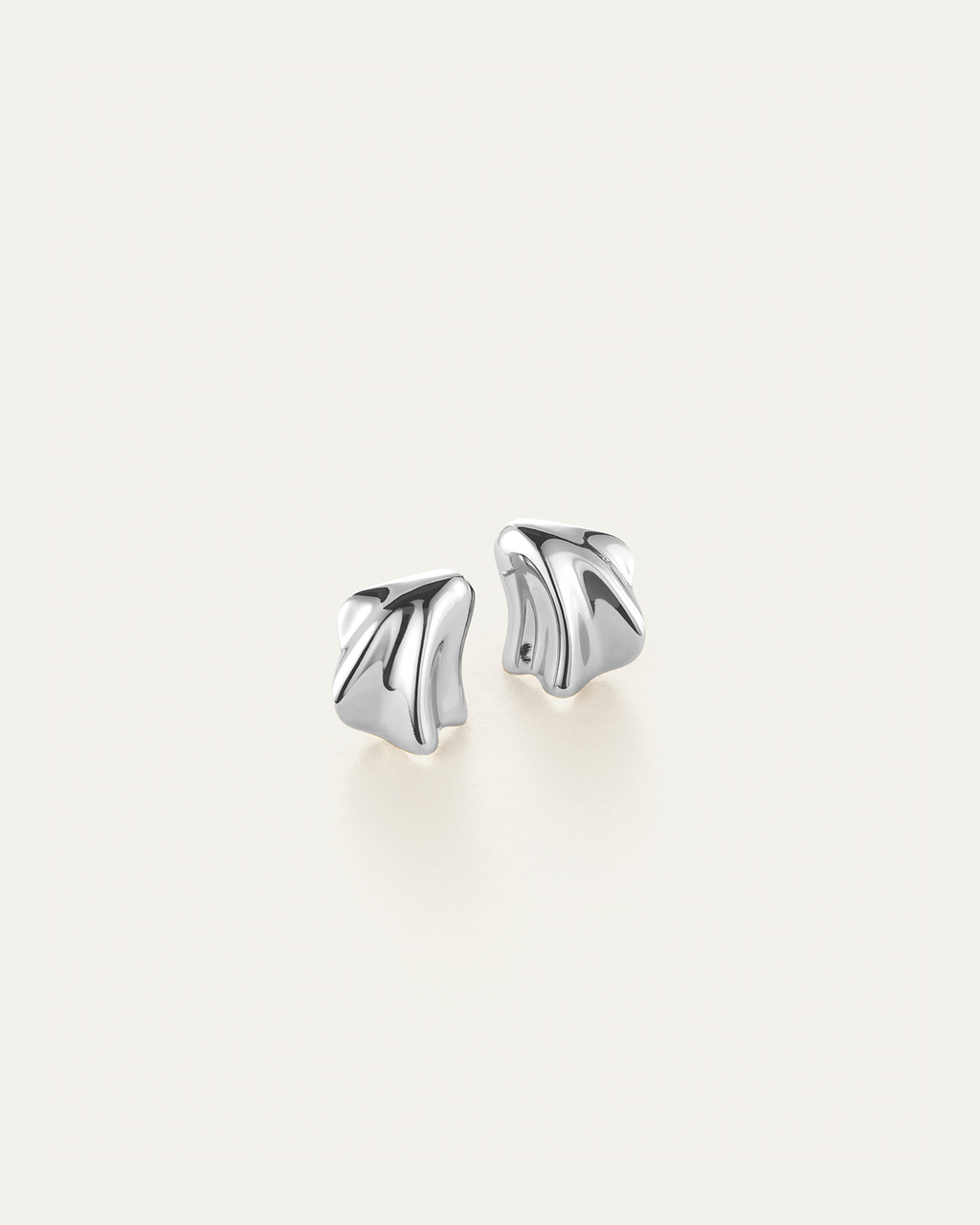 【JENNY BIRD】Zoe Earrings スカラップシェル ピアス Zoë Earrings | Gold Stud Earrings | Studs for Women | JENNY BIRD