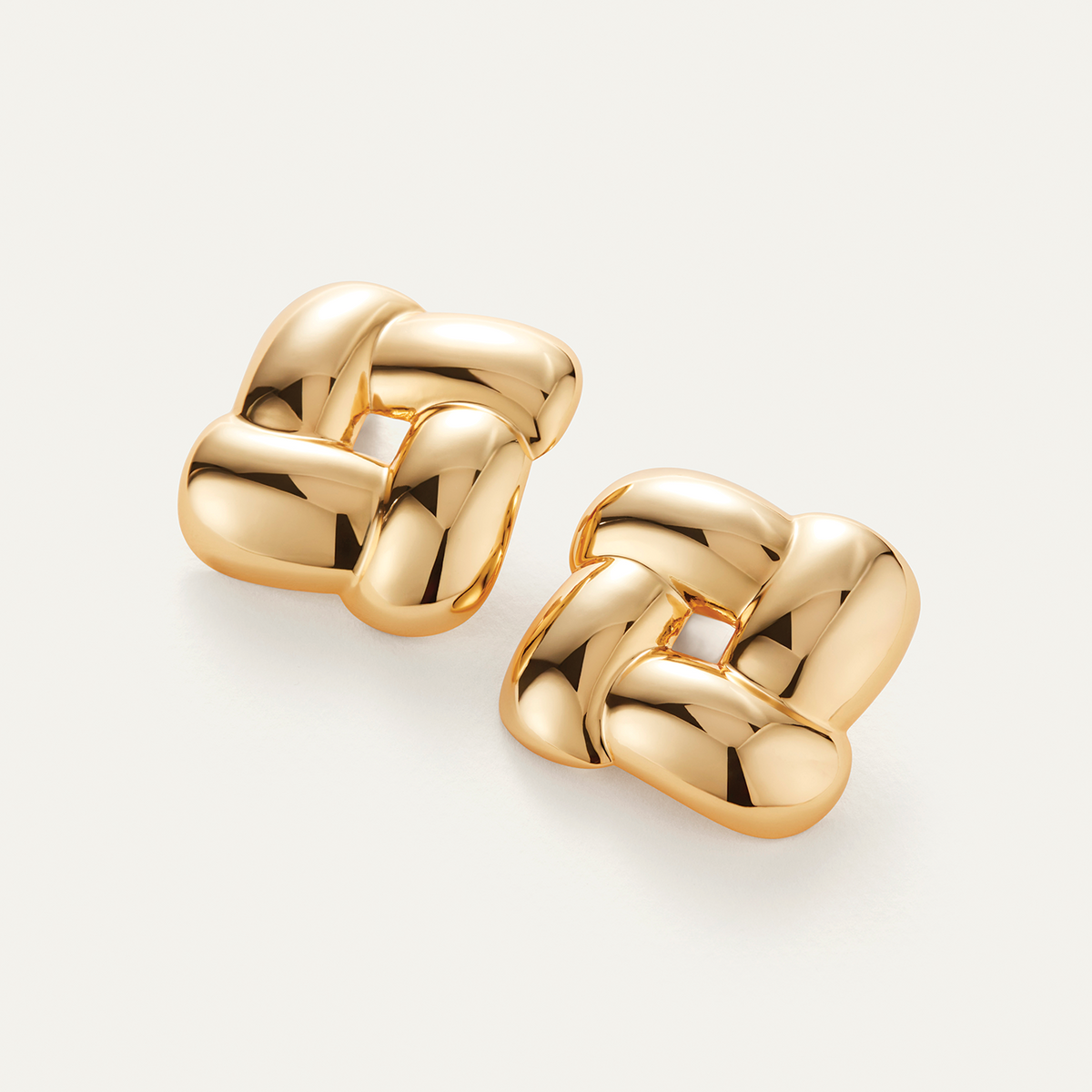 Gilded gold woven square studded classy #7D Solid 10K Yellow Gold 7.9mm Square Shaped Round Diamond Stud  main image 4