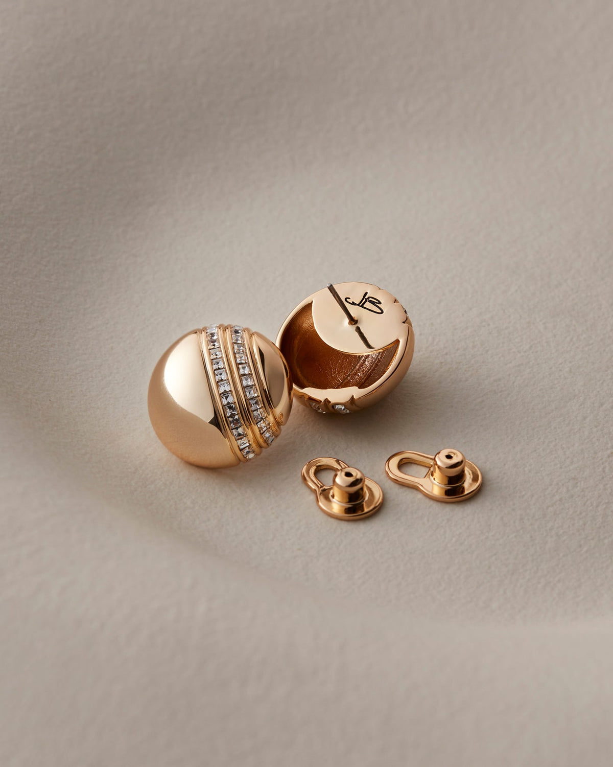 Small Lowe Earrings