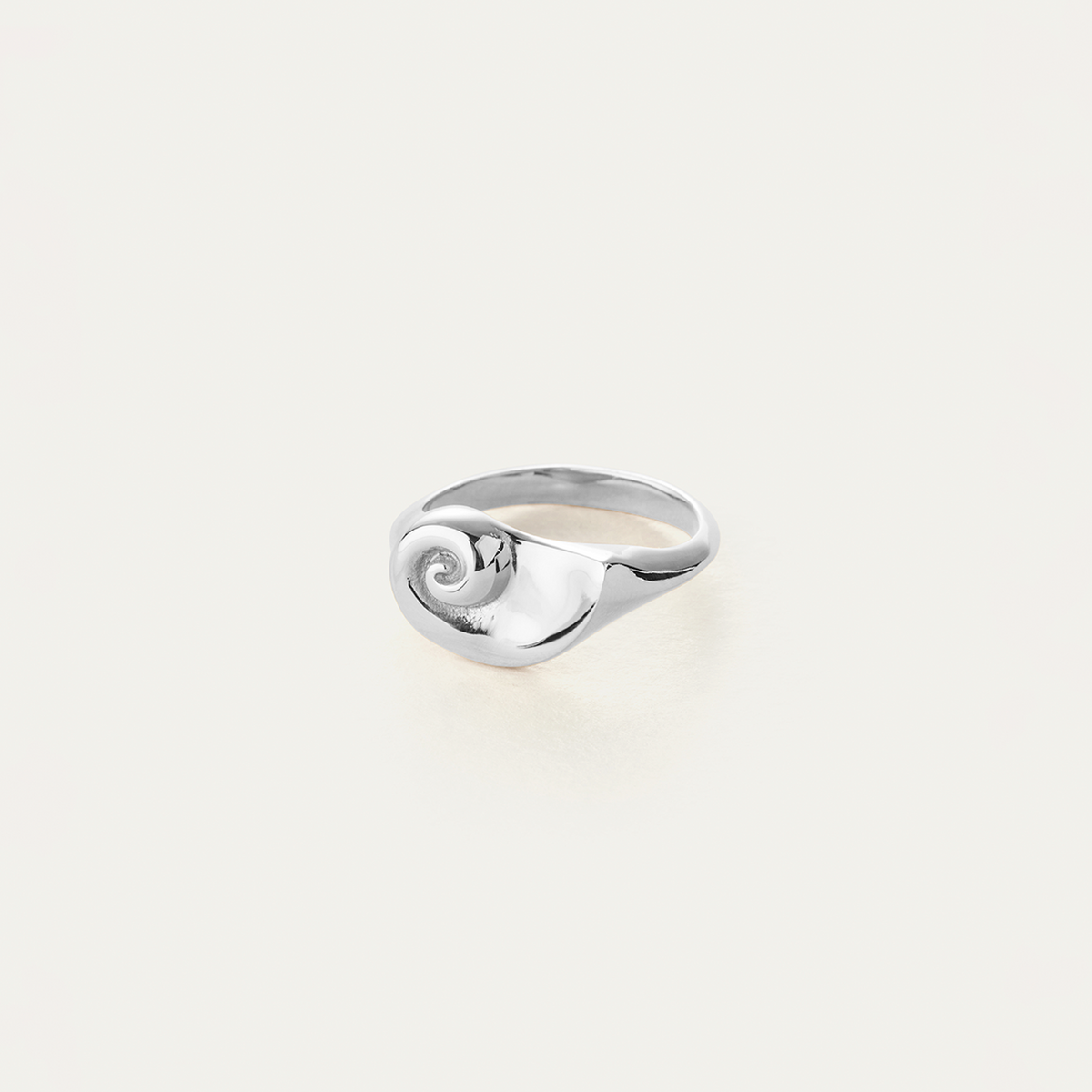 Lucille Signet Ring - Silver | JENNY BIRD