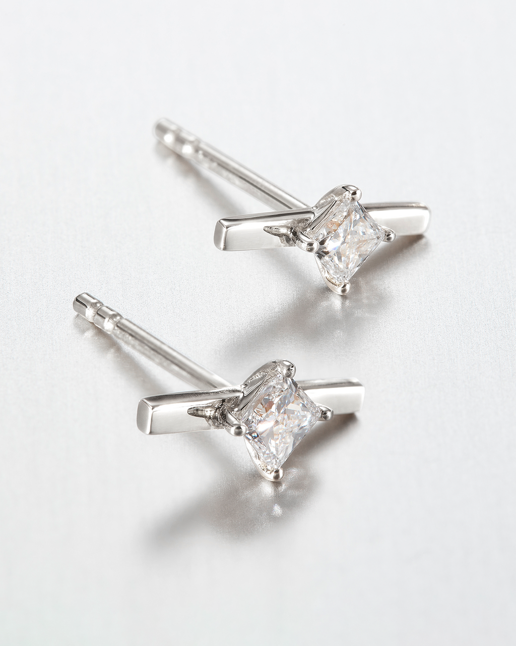 14K Princess Cut Diamond Bar Stud Earrings