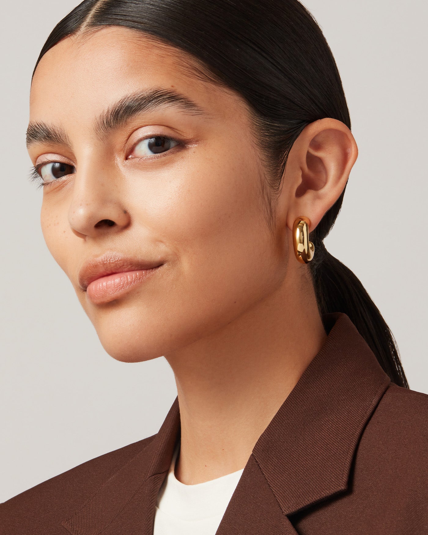 Tome Hoops - Large Gold | JENNY BIRD