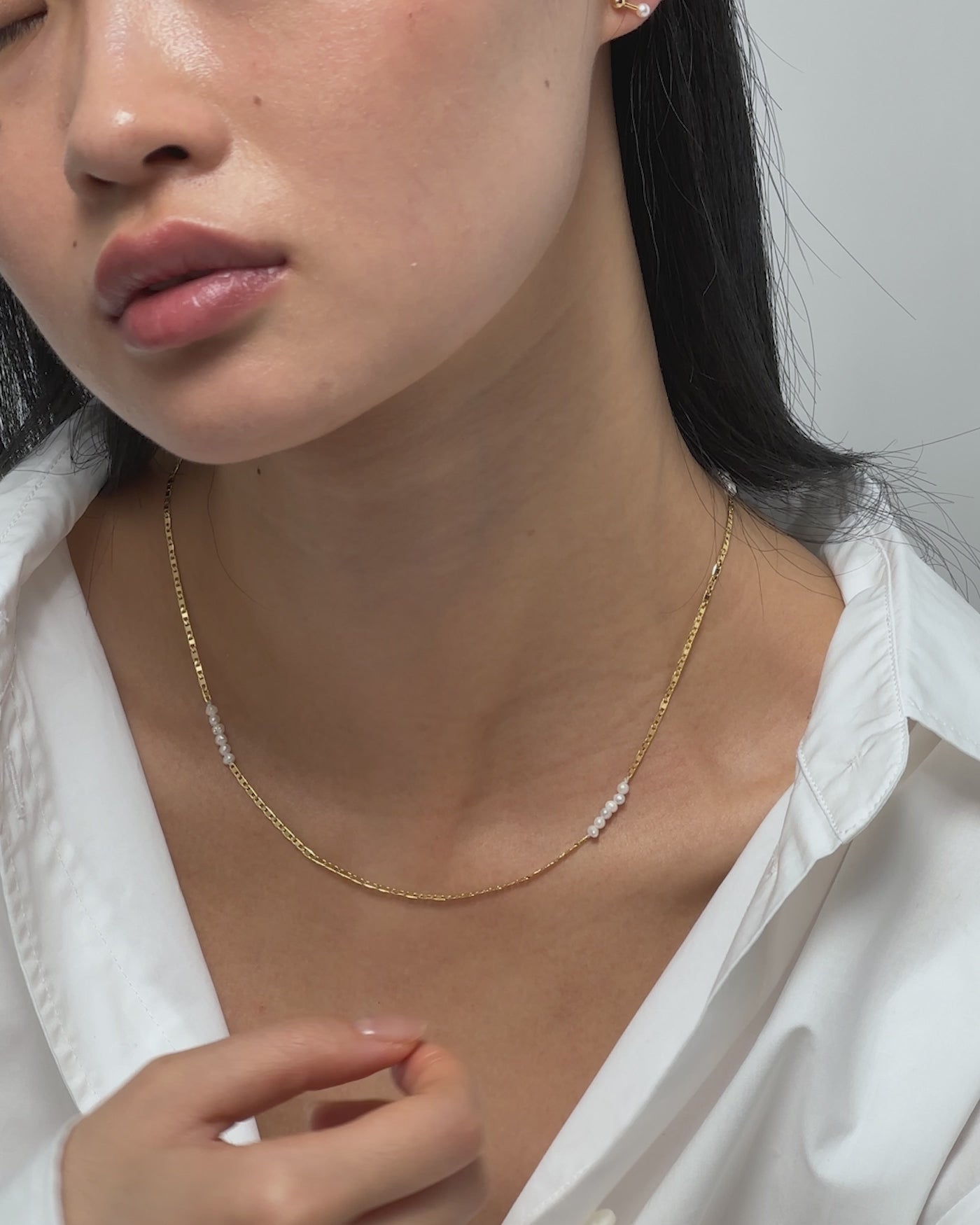 Thin Gold Chain Necklace