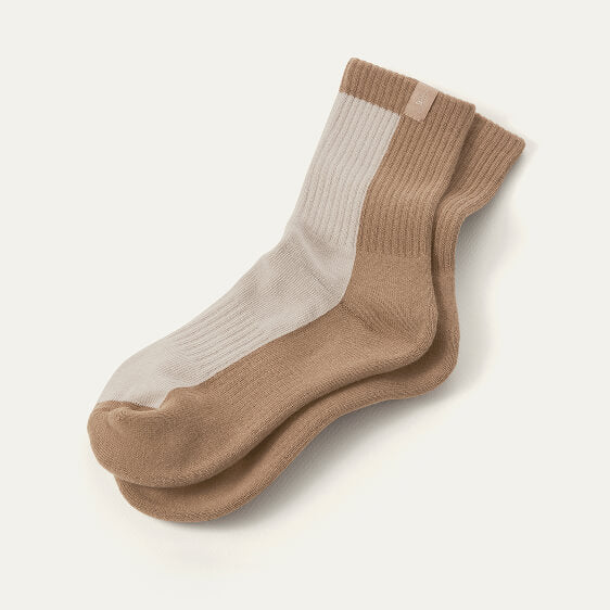 GIFT WITH FIRST PURCHASE